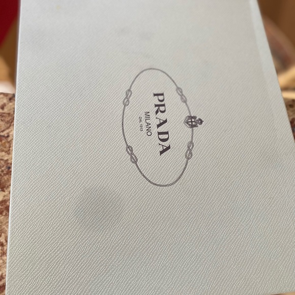 Gorgeous Red triple strap Prada pump - Picture 2 of 8